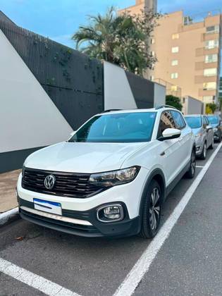 VOLKSWAGEN T-CROSS 1.0 200 TSI TOTAL FLEX COMFORTLINE AUTOMÁTICO
